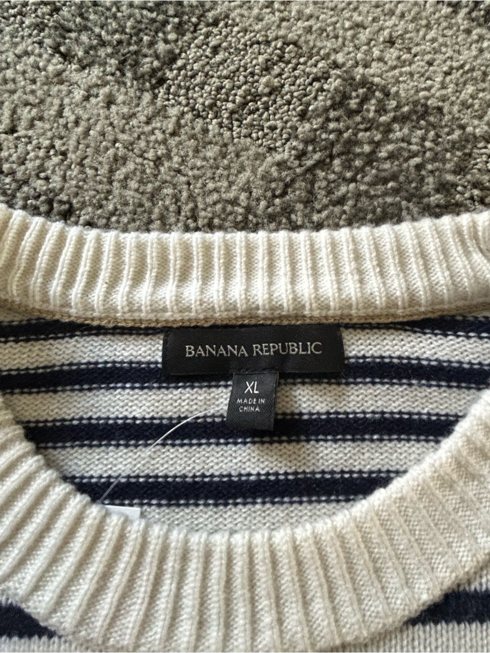 Banana Republic Cashmere Blend Black and White Striped Crewneck Sweater NWT - Picture 2 of 8